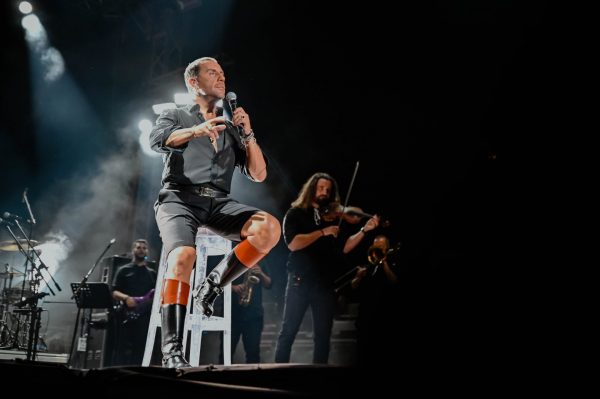 Θριαμβευτικό φινάλε για τη ΜΑΖΩΞΗ – Θερμή υποδοχή στον Μαζωνάκη στη Θεσσαλονίκη